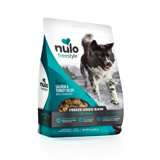 Nulo FreeStyle Dog Freeze-Dried Raw Grain-Free Salmon & Turkey With Strawberries